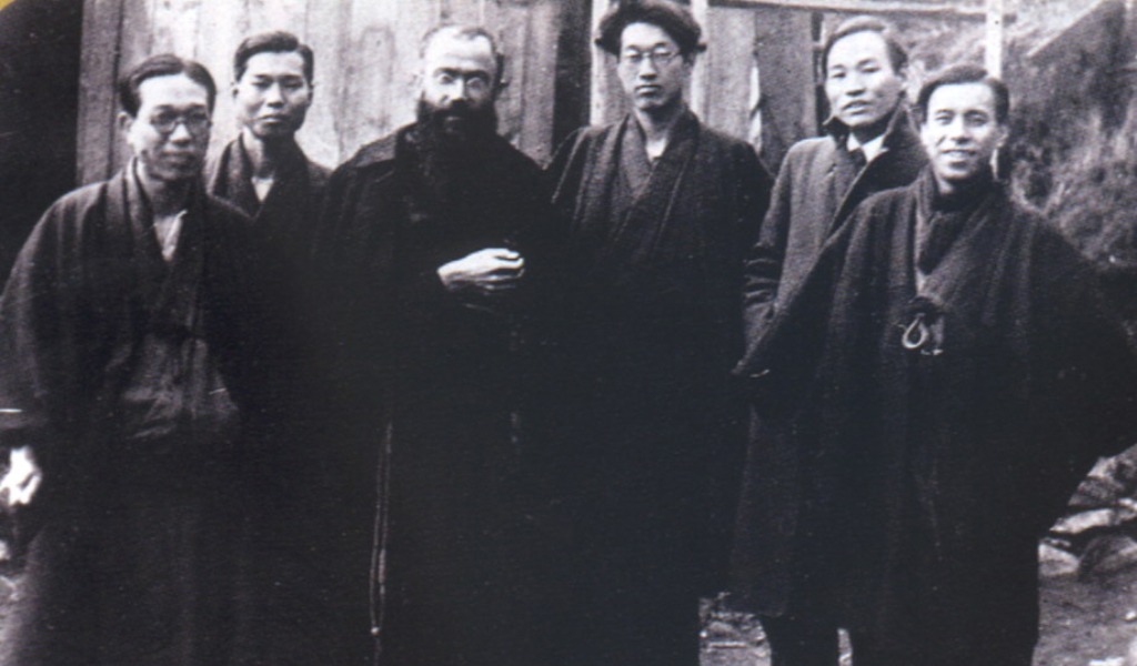 Sv. Maximilián M. Kolbe počas misie v japonskom Nagasaki.